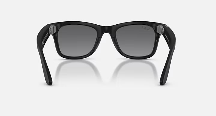 Rayban Meta Wayfarer Polarised Sunglasses
